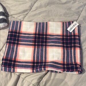 AMiGOs Plaid Scarf in Pink and Navy